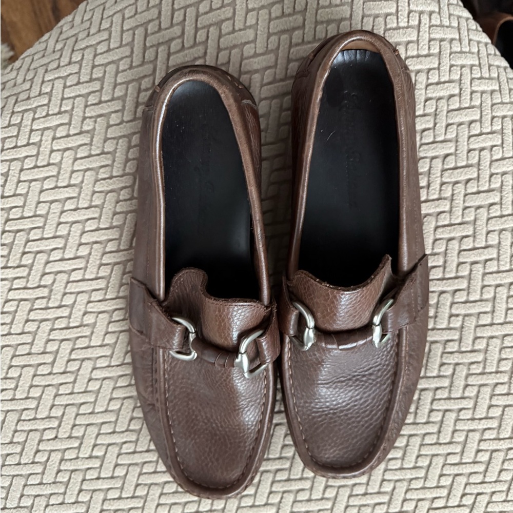 Tommy Bahama Brown Leather Slip-On Loafers size 9